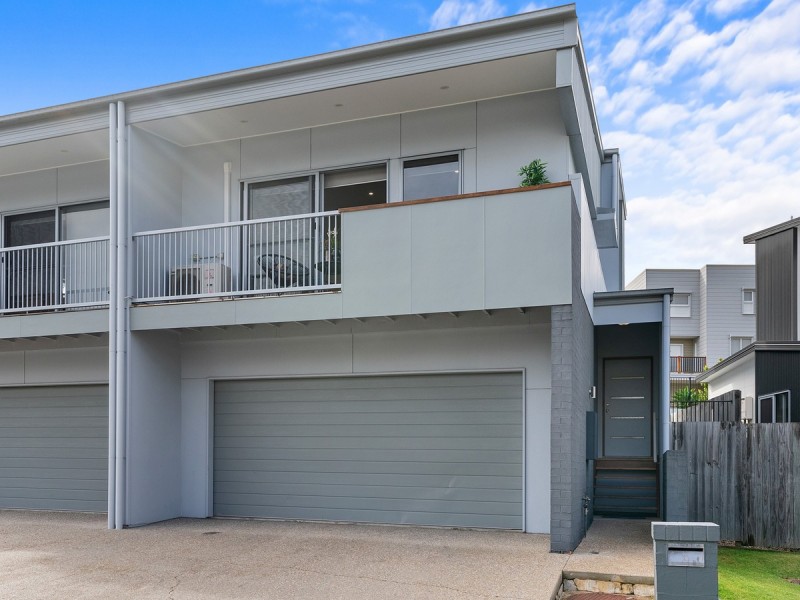 4 Birdie Place, Carbrook QLD 4130