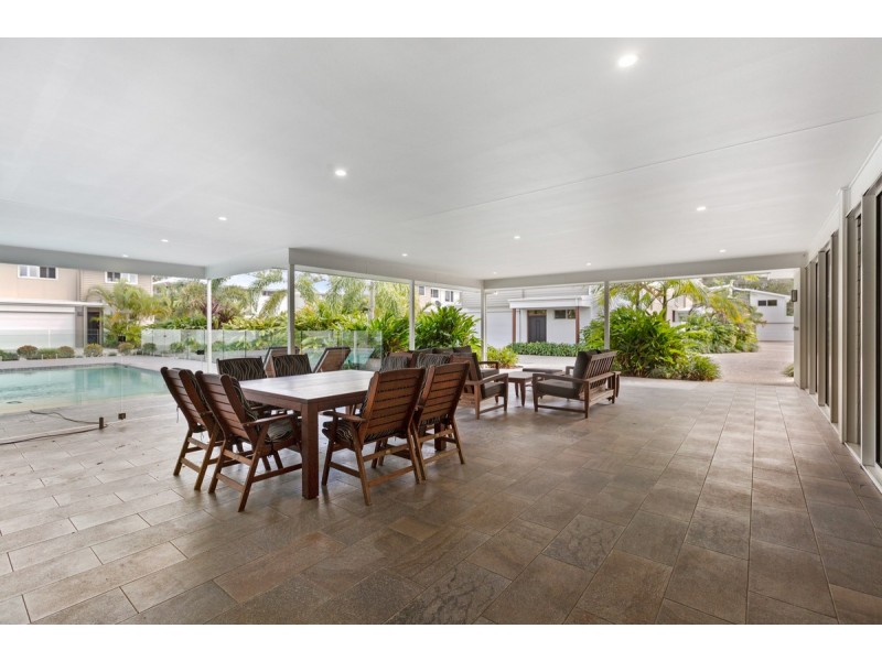 2/100 – 106 Sturgeon Street, Ormiston QLD 4160