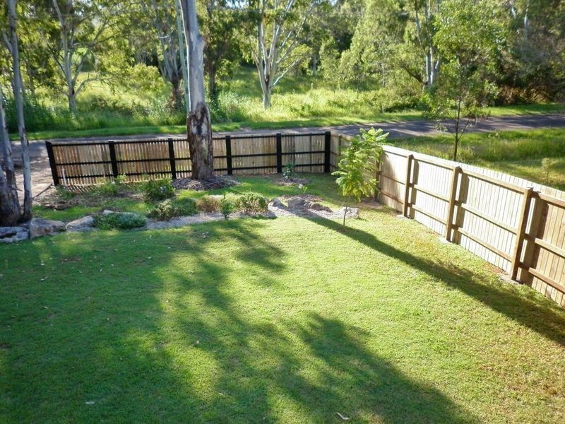 155 Lucas Drive, Lamb Island QLD 4184