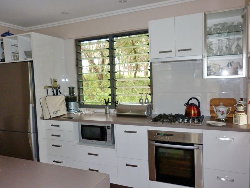 155 Lucas Drive, Lamb Island QLD 4184