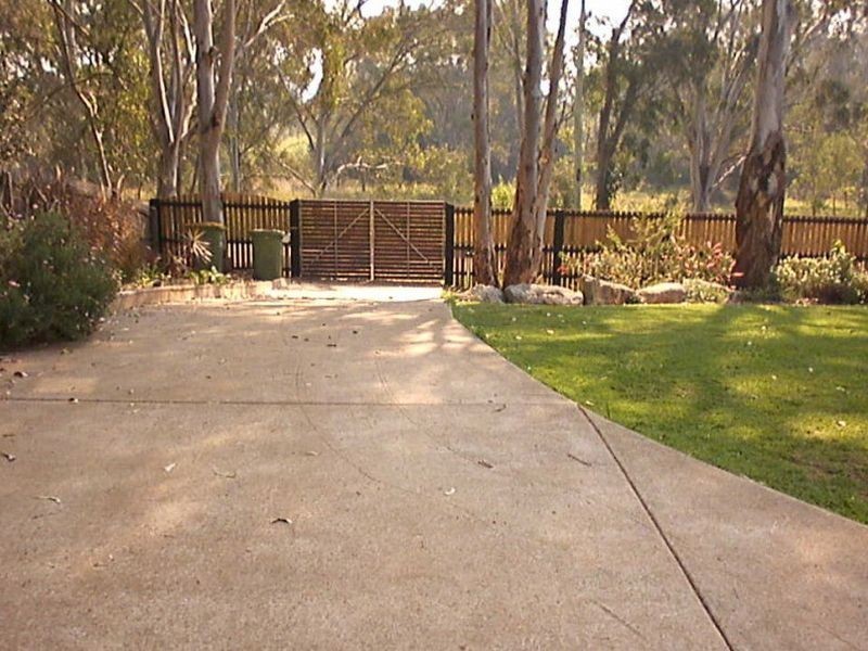 155 Lucas Drive, Lamb Island QLD 4184