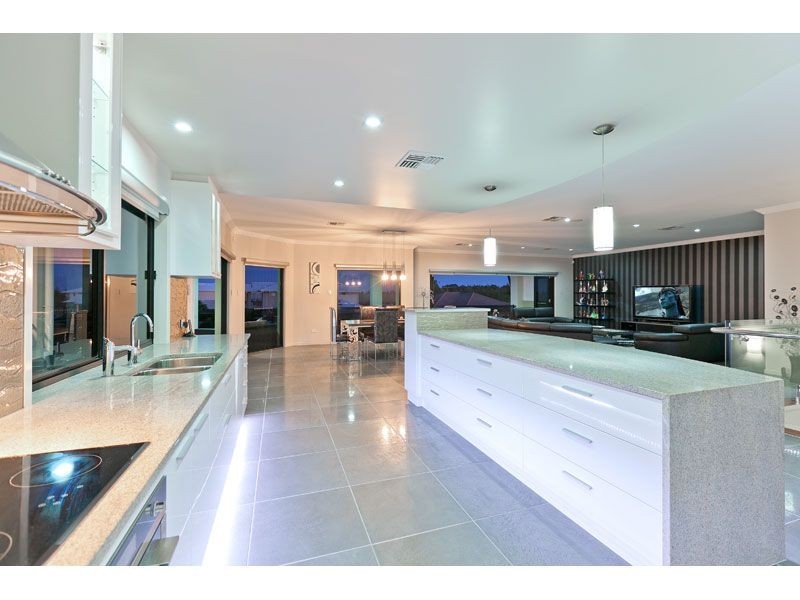 11 Braidwood Street, Thornlands QLD 4164