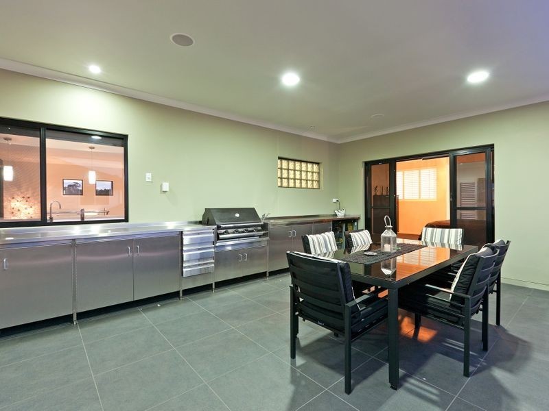 11 Braidwood Street, Thornlands QLD 4164