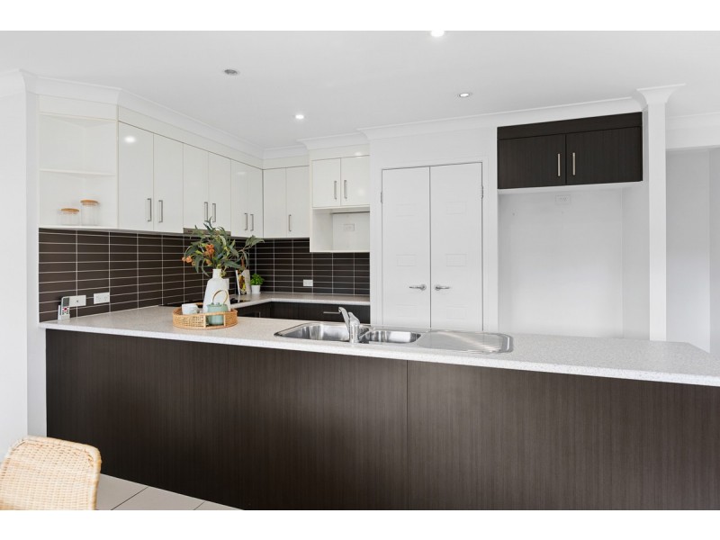 3/9 Pistachio Court, Birkdale QLD 4159