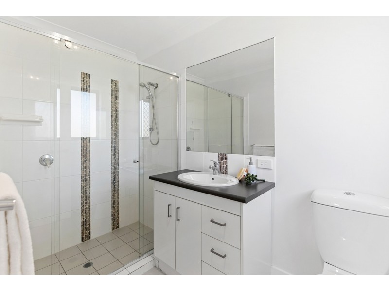 3/9 Pistachio Court, Birkdale QLD 4159