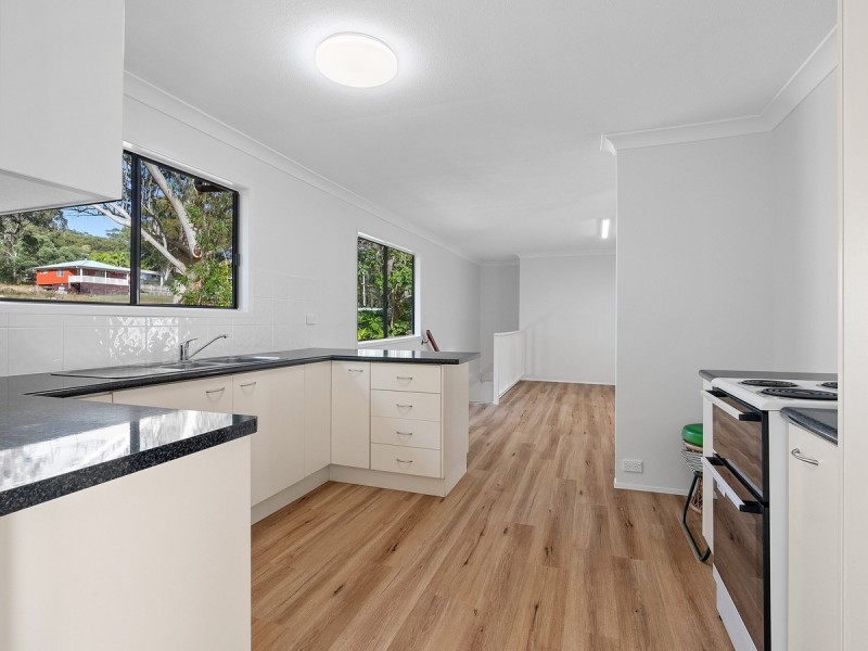 6 Ellis Street, Russell Island QLD 4184