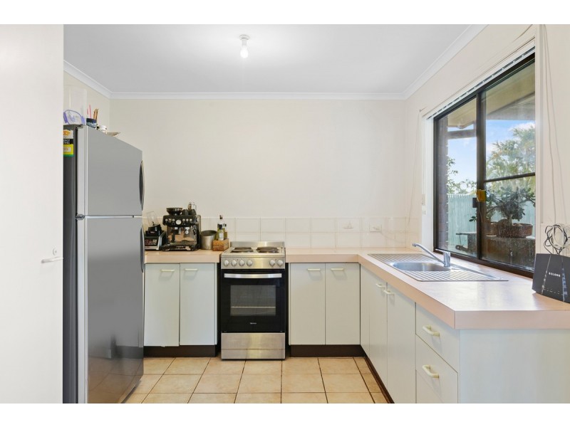 27 Terrier Court, Redland Bay QLD 4165