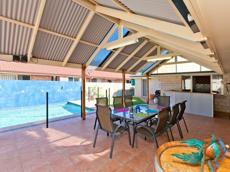 27 King Island Drive (Vaggelas Street), Wellington Point QLD 4160