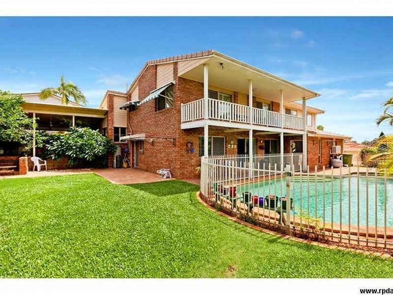 8 Canaipa Court, Victoria Point QLD 4165