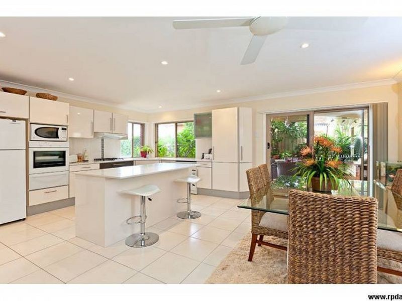 8 Canaipa Court, Victoria Point QLD 4165