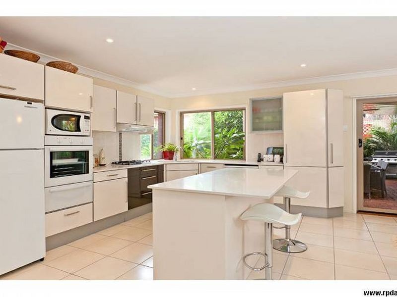 8 Canaipa Court, Victoria Point QLD 4165