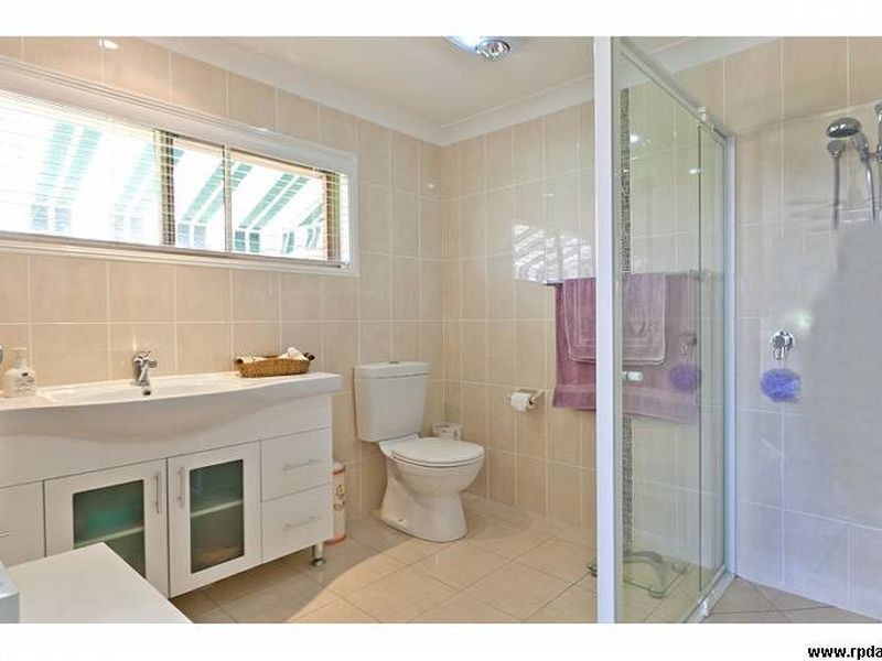 8 Canaipa Court, Victoria Point QLD 4165