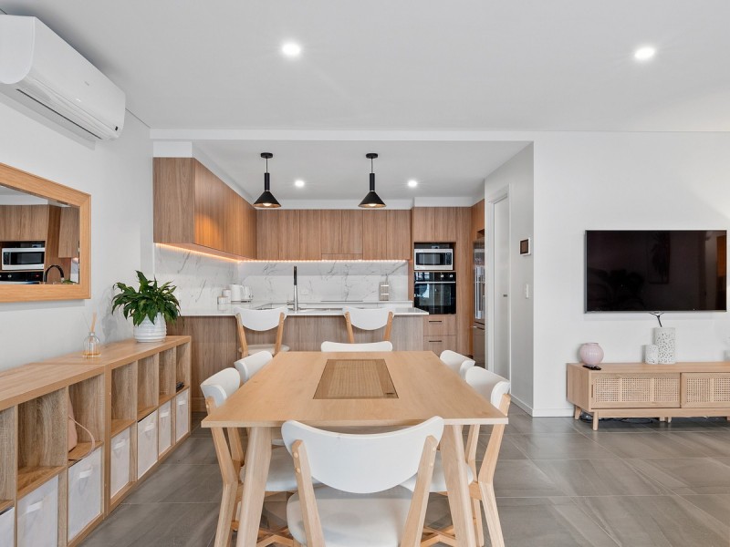 303/152 Middle Street, Cleveland QLD 4163