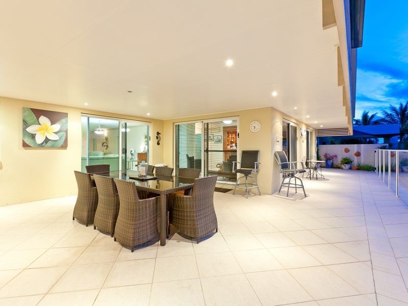 11 Bonaventure Court, Raby Bay QLD 4163