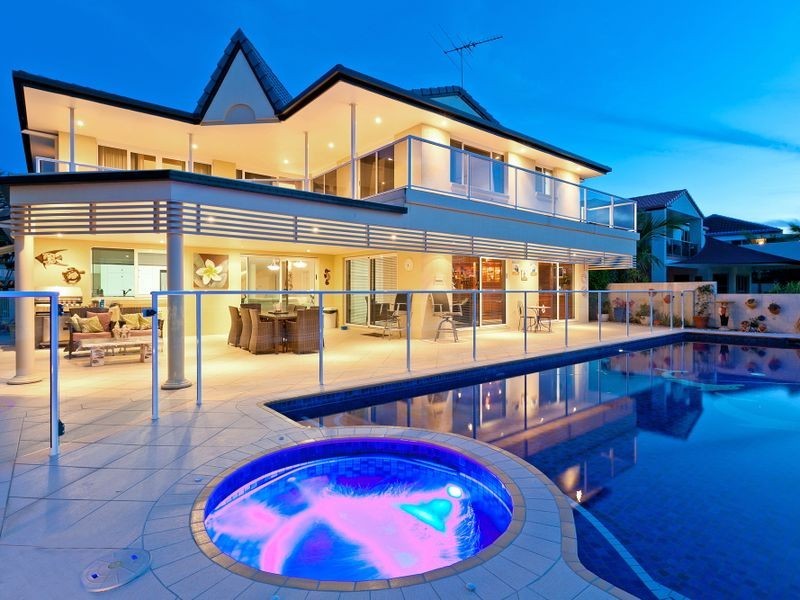 11 Bonaventure Court, Raby Bay QLD 4163