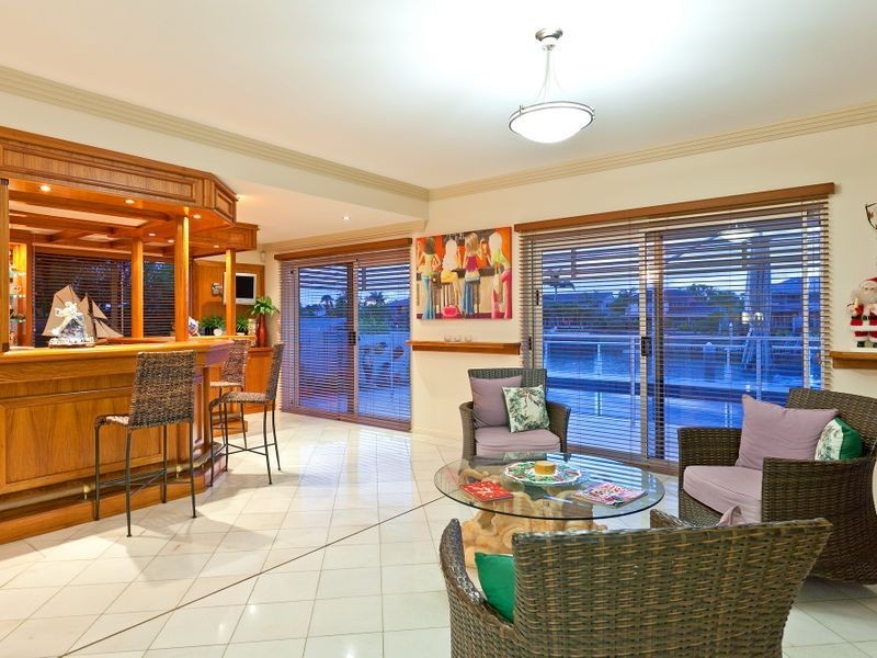 11 Bonaventure Court, Raby Bay QLD 4163