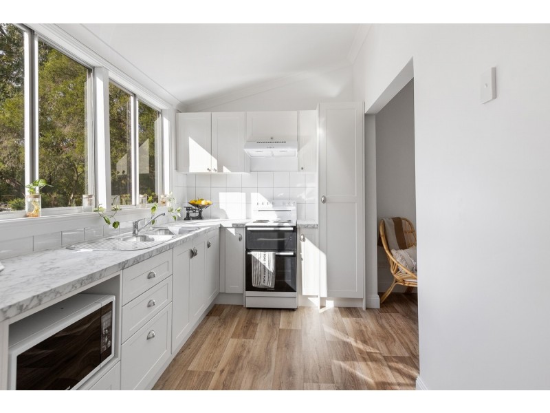 13 Barbour Street, Esk QLD 4312