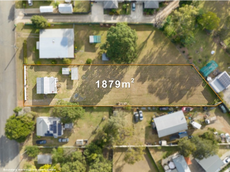 13 Barbour Street, Esk QLD 4312