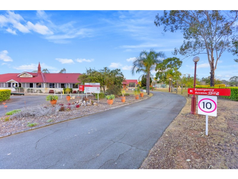 13 Barbour Street, Esk QLD 4312