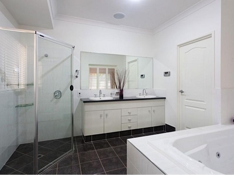 2 Carlingford Drive, Thornlands QLD 4164