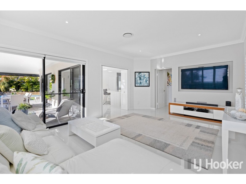 9 Maritime Court, Victoria Point QLD 4165