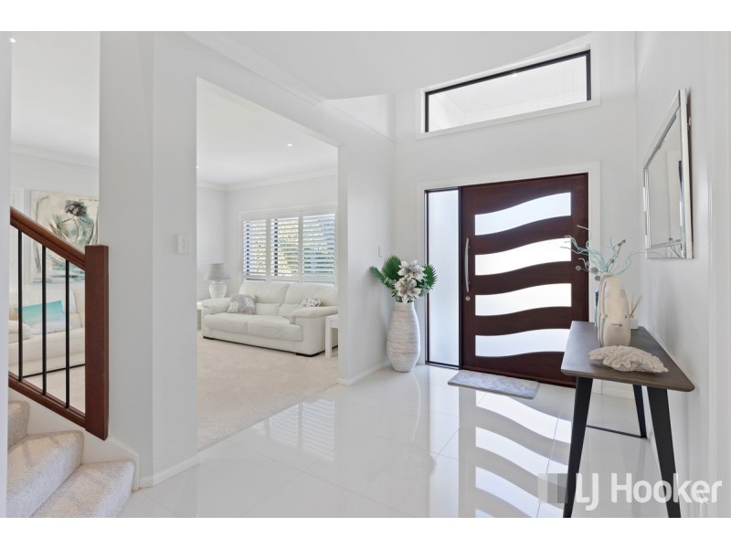 9 Maritime Court, Victoria Point QLD 4165