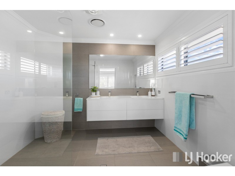 9 Maritime Court, Victoria Point QLD 4165