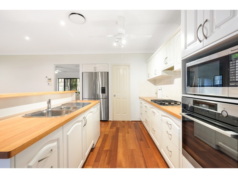 4 Harpulia Place, Seventeen Mile Rocks QLD 4073