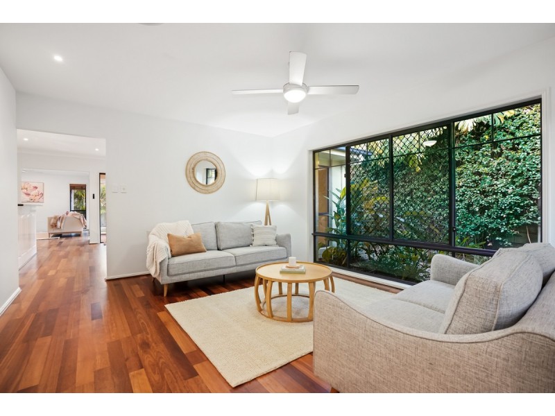 4 Harpulia Place, Seventeen Mile Rocks QLD 4073