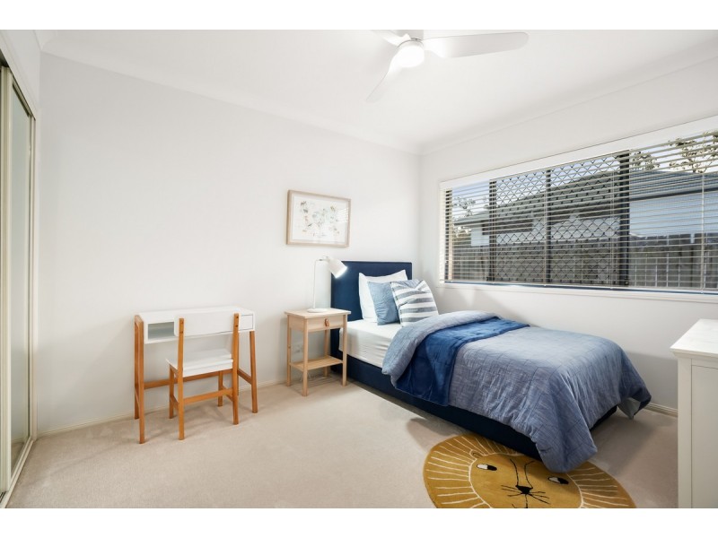 4 Harpulia Place, Seventeen Mile Rocks QLD 4073