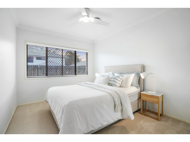 4 Harpulia Place, Seventeen Mile Rocks QLD 4073