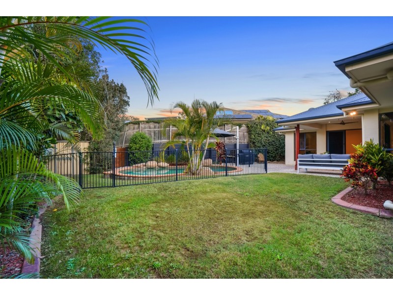 4 Harpulia Place, Seventeen Mile Rocks QLD 4073