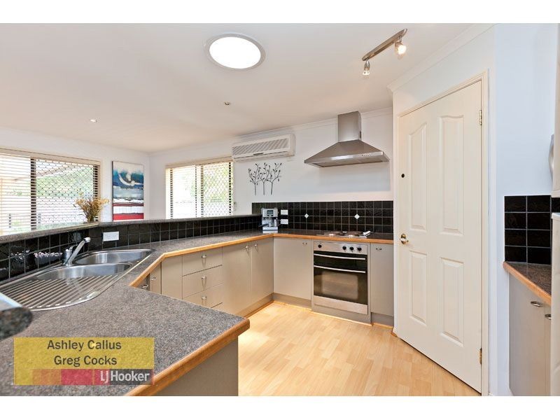 1 Seaholly Crescent, Victoria Point QLD 4165