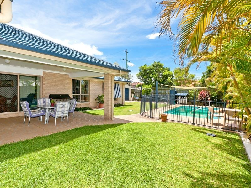 16 Lidgard Street, Thornlands QLD 4164