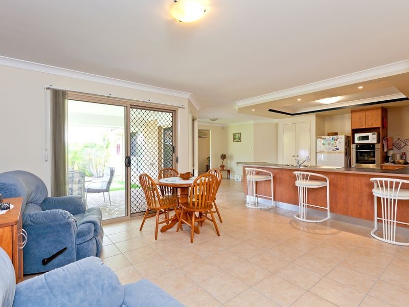 16 Lidgard Street, Thornlands QLD 4164