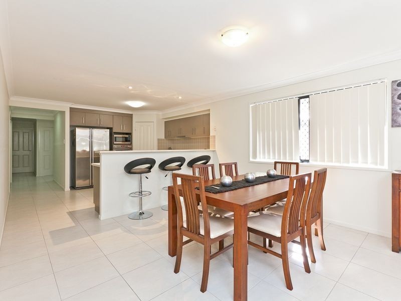 41 Emperor Drive, Redland Bay QLD 4165