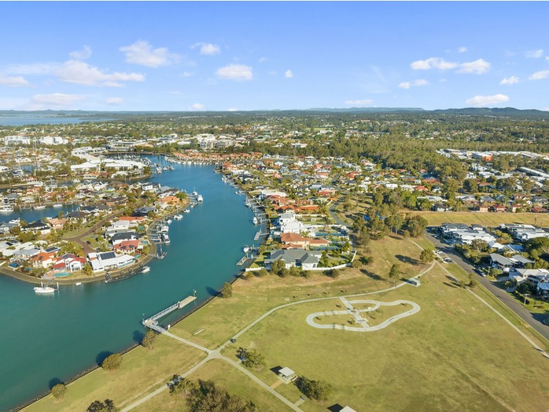 13 Ormiston Grove, Ormiston QLD 4160