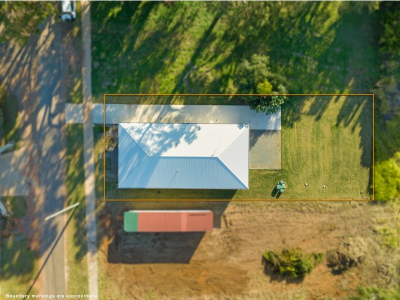 19 Robert Street, Russell Island QLD 4184