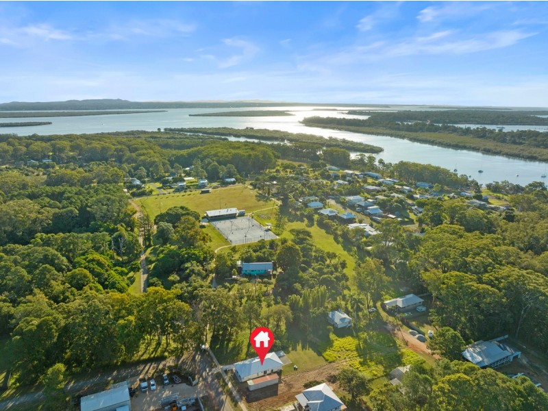 19 Robert Street, Russell Island QLD 4184