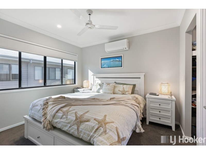 2/190 James Street, Redland Bay QLD 4165