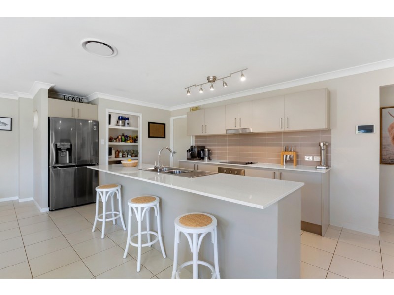 2/39 Wattle Street, Victoria Point QLD 4165