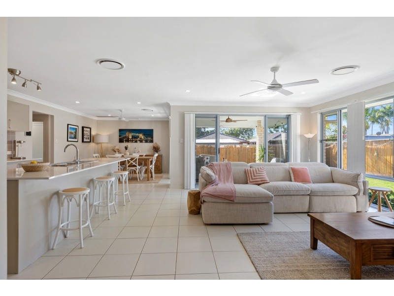 2/39 Wattle Street, Victoria Point QLD 4165