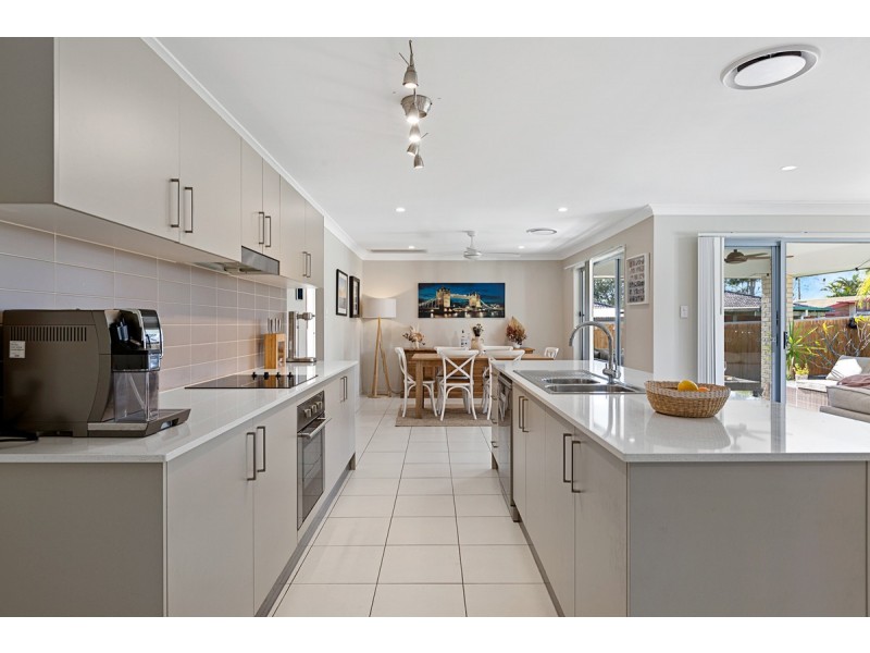 2/39 Wattle Street, Victoria Point QLD 4165