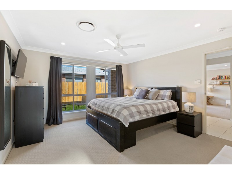 2/39 Wattle Street, Victoria Point QLD 4165