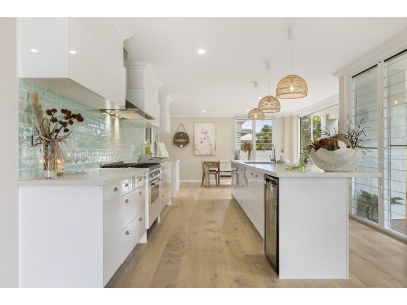 15 Wilson Street, Victoria Point QLD 4165
