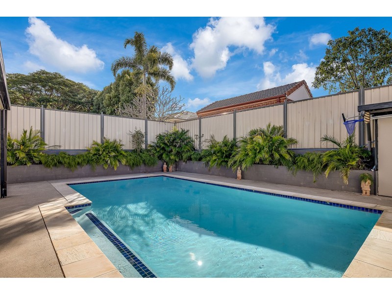 8 Montgomery Drive, Wellington Point QLD 4160