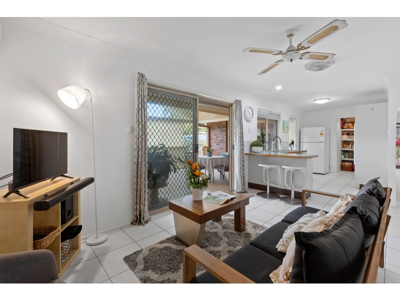 69 Spoonbill Street, Birkdale QLD 4159