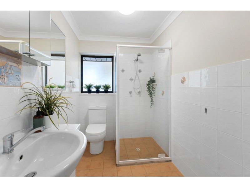 5 Oceanic Street, Wellington Point QLD 4160