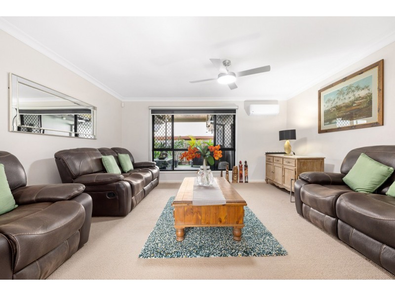 8 Lychee Place, Belmont QLD 4153