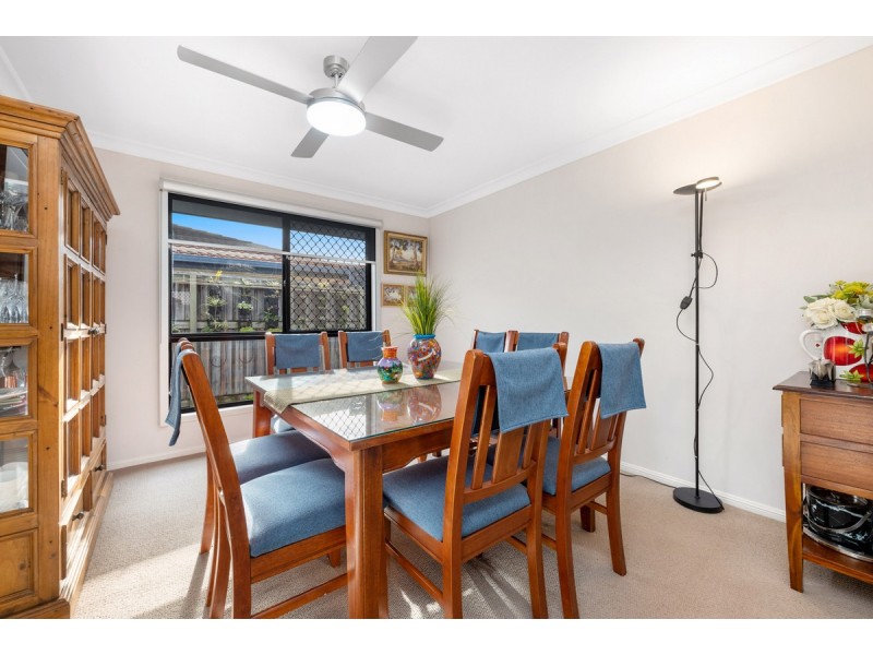 8 Lychee Place, Belmont QLD 4153
